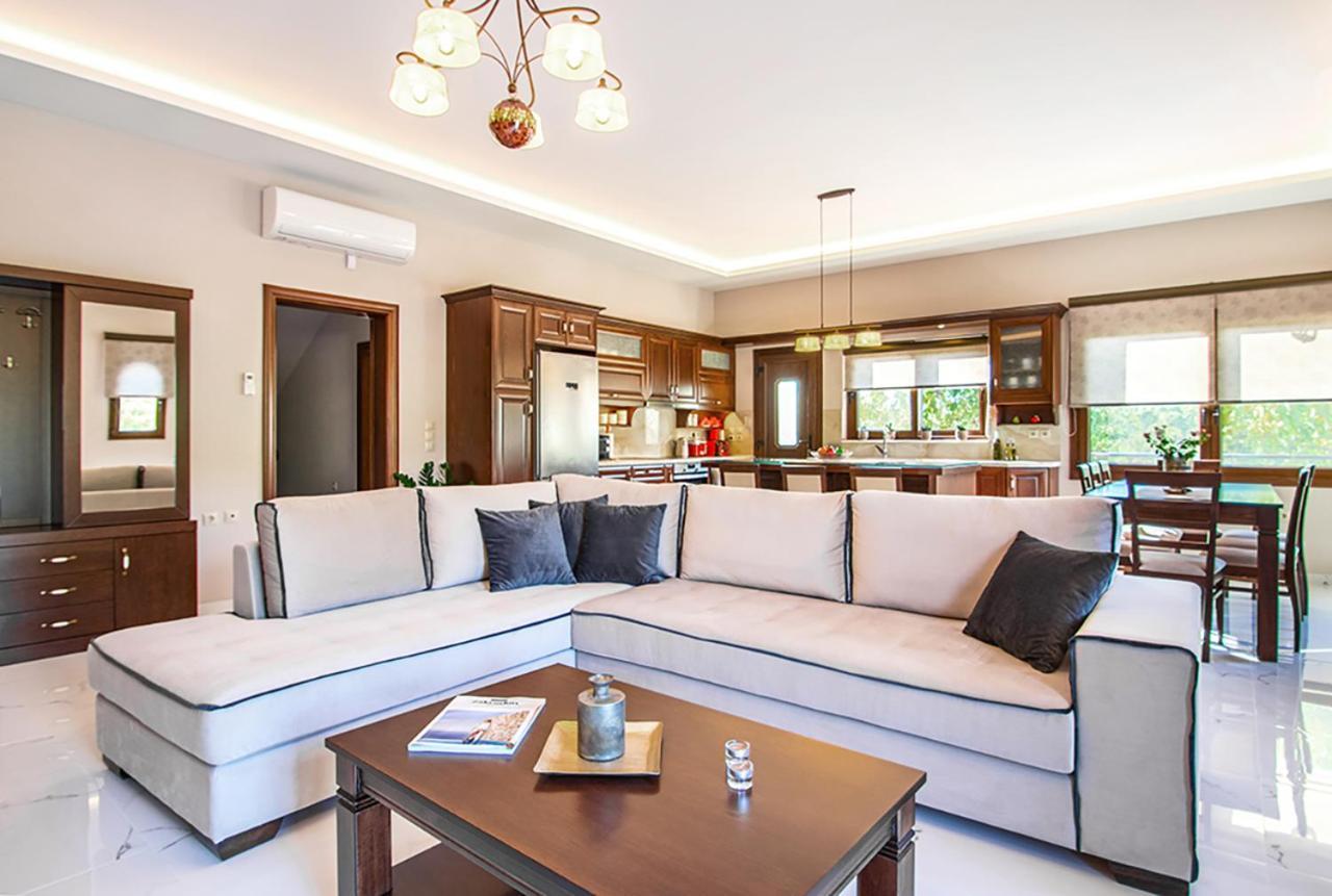 Zissis Villa & Pool 5Min Drive To Beach Kato Yerakarion Zewnętrze zdjęcie